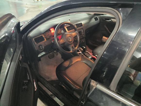 [义乌·浙G] 二手大众桑塔纳2013款 1.6L 自动舒适版