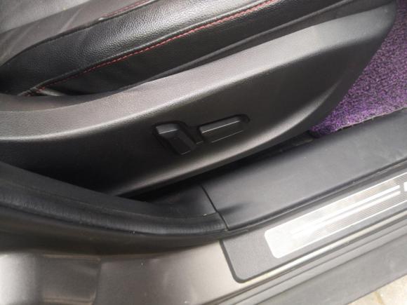 [上海·沪A] 二手哈弗哈弗H62014款 运动版 1.5T 手动两驱精英型