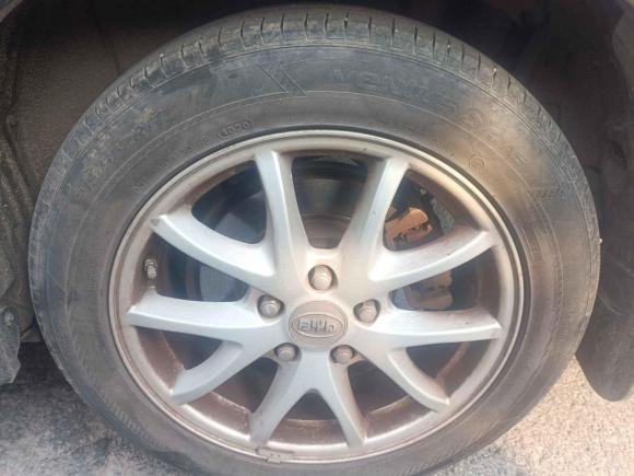 [青岛·鲁U] 二手比亚迪比亚迪M62015款 2.4L 自动尊贵版