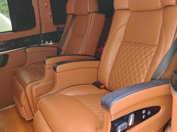 [成都·川F] 二手奔驰奔驰V级2018款 V 260 领航版 国V