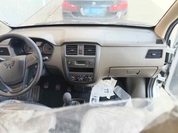 [苏州·苏U] 二手五菱汽车五菱荣光S2023款 1.5L 基本型 5/7座