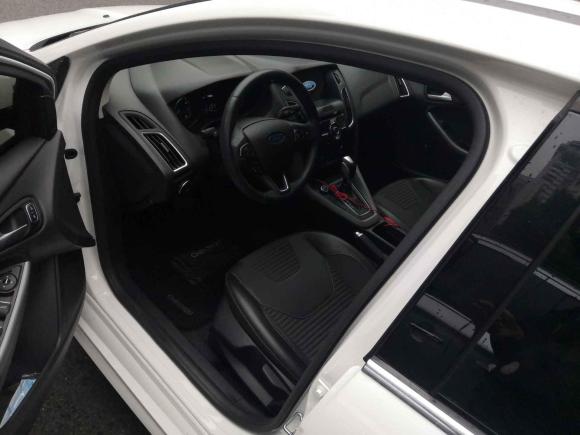 [武汉·鄂A] 二手福特福克斯2015款 两厢 EcoBoost 180 自动运动型