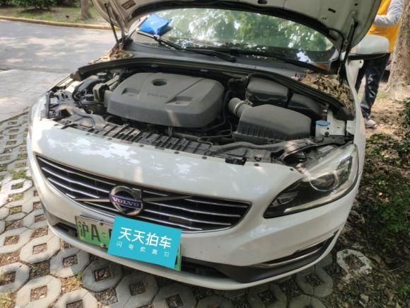 [上海·沪A] 二手沃尔沃沃尔沃S60新能源2015款 S60L E驱混动 T6智驭版