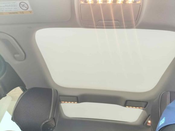 [青岛·鲁U] 二手奔驰奔驰E级2023款 改款 E 300 L 尊贵型