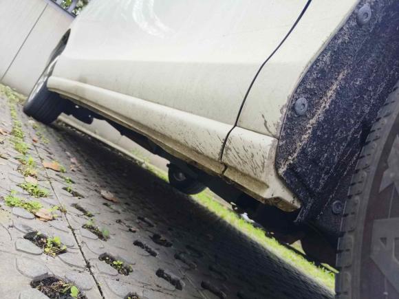 [成都·川A] 二手比亚迪比亚迪M62013款 2.4L 手动尊贵型