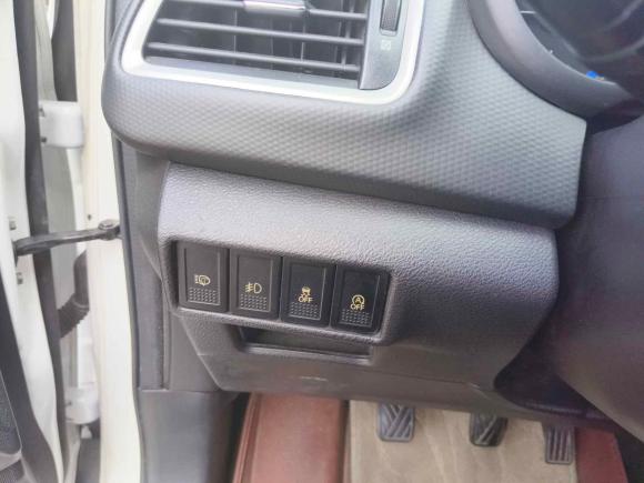 [深圳·粤B] 二手铃木锋驭2014款 1.6L 手动两驱精英型