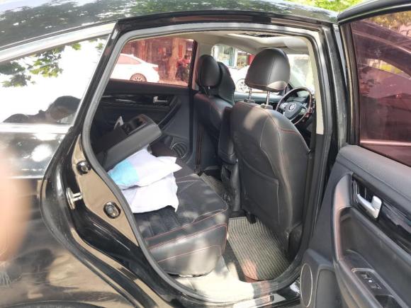 [上海·皖K] 二手东风风行景逸S502017款 1.5L 手动豪华型