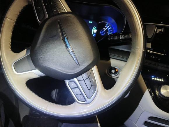 [上海·沪A] 二手克莱斯勒大捷龙PHEV2019款 3.6L 插电混动版