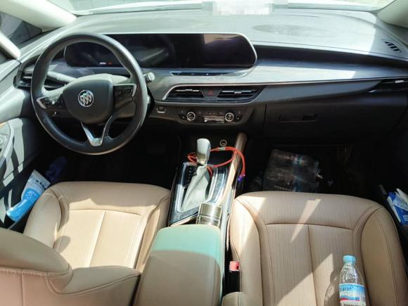 [济南·鲁A] 二手别克别克GL62021款 323T 轻混动互联豪华型