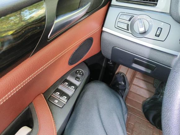 [南京·苏A] 二手宝马宝马X32013款 xDrive20i 豪华型