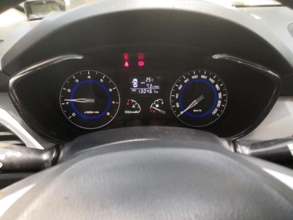 [佛山·粤X] 二手长安悦翔V72015款 1.6L 手动乐活型 国IV