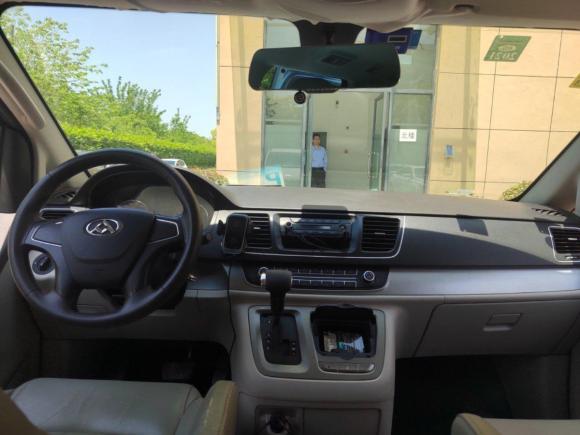 [上海·沪A] 二手上汽大通MAXUS上汽大通MAXUS G102014款 2.0T 自动时尚版