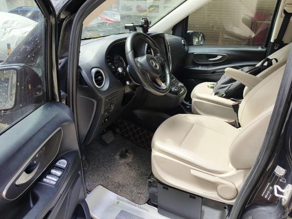 [广州·粤A] 二手奔驰威霆2016款 2.0T 商务版