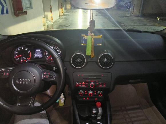 [杭州·浙A] 二手奥迪奥迪A12014款 30 TFSI 舒适型