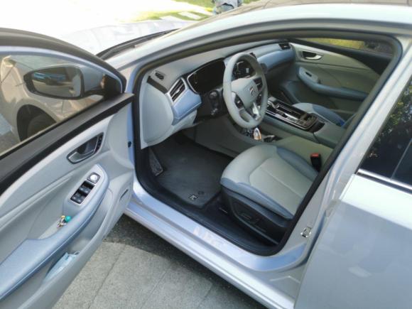 [上海·沪A] 二手飞凡汽车飞凡ER62020款 620km 智享版