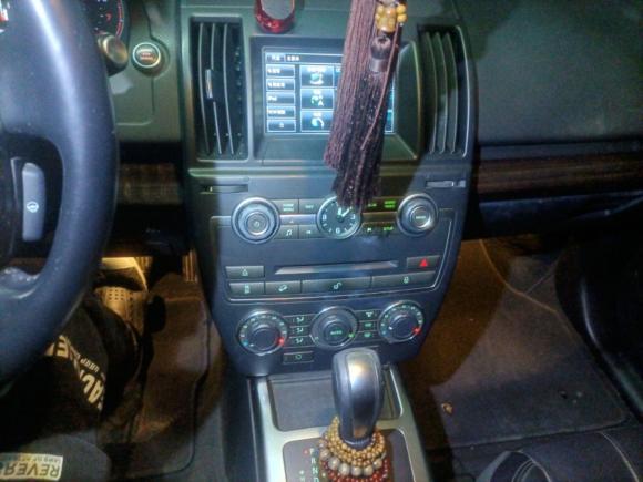 [苏州·苏U] 二手路虎神行者22013款 2.0T Si4 HSE汽油版