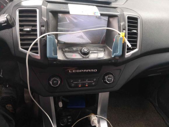 [成都·川A] 二手猎豹汽车猎豹Q62015款 2.4L 手动四驱卓越型