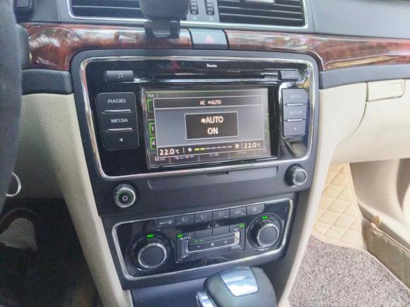 [上海·沪A] 二手斯柯达昊锐2009款 1.8TSI 自动贵雅版