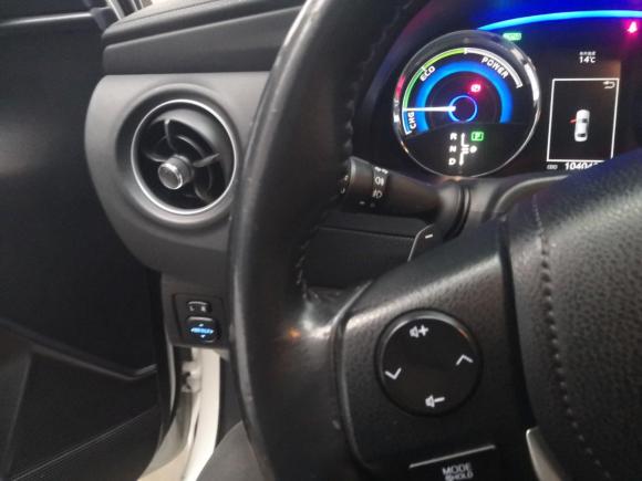 [成都·川A] 二手丰田卡罗拉2017款 改款双擎 1.8L E-CVT精英版