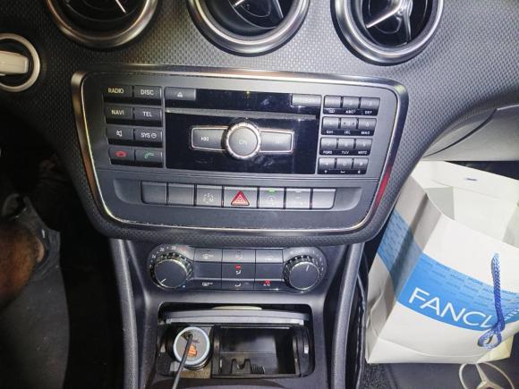 [深圳·粤B] 二手奔驰奔驰A级2015款 A 200 时尚型