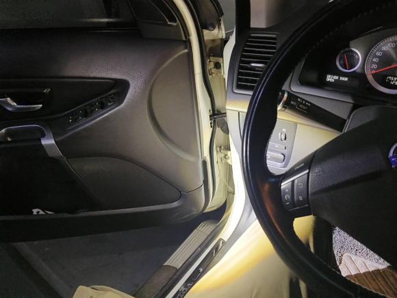 [台州·浙J] 二手沃尔沃沃尔沃XC902012款 改款 2.5T 豪华版