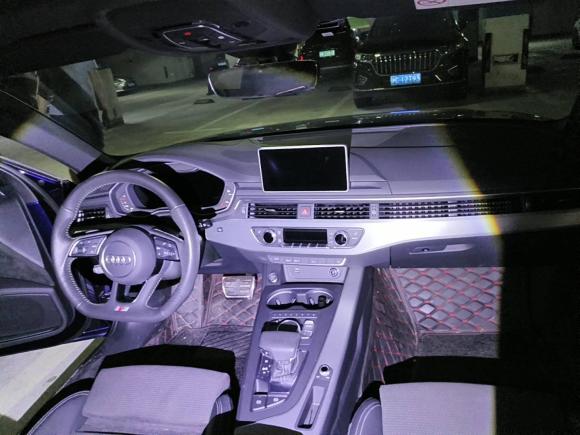 [上海·沪F] 二手奥迪奥迪A42020款 Avant 先锋派 40 TFSI 豪华动感型