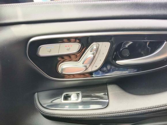 [上海·沪B] 二手奔驰奔驰V级2018款 V 260 L 尊贵加长版 国V