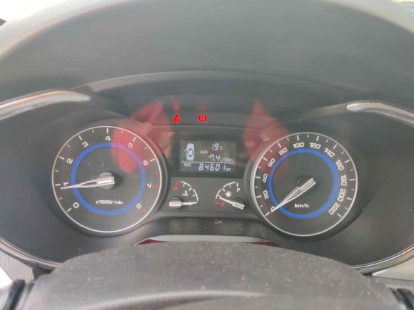 [成都·川L] 二手长安悦翔V72015款 1.6L 手动乐享型 国IV