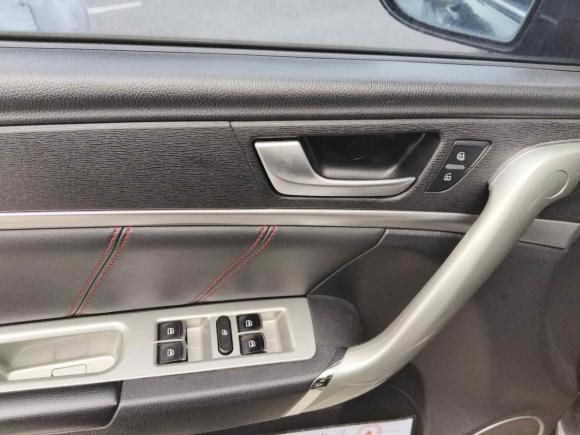 [深圳·粤L] 二手哈弗哈弗H62015款 运动版 1.5T 自动两驱豪华型