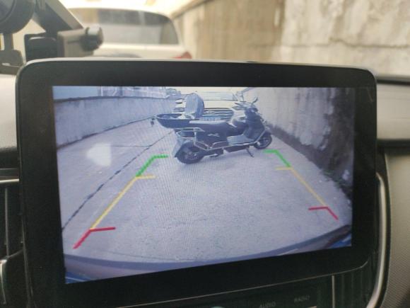 [上海·皖A] 二手一汽森雅R72016款 1.6L 自动尊贵型