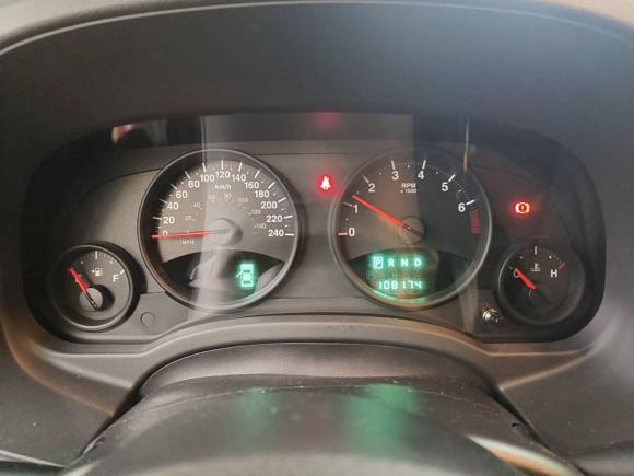 [深圳·粤B] 二手Jeep指南者2012款 2.4L 四驱运动版