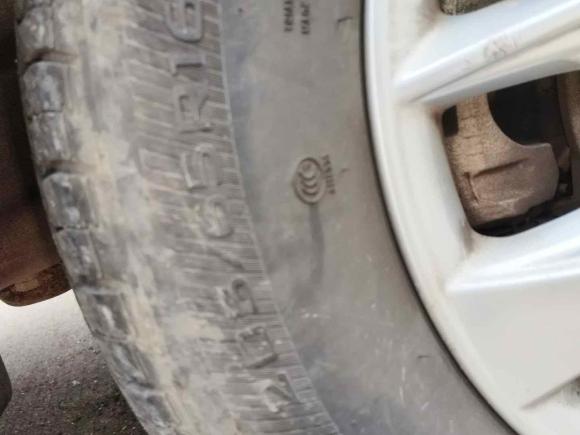 [深圳·贵E] 二手五菱汽车五菱宏光S32019款 1.5L 手动豪华型 国VI