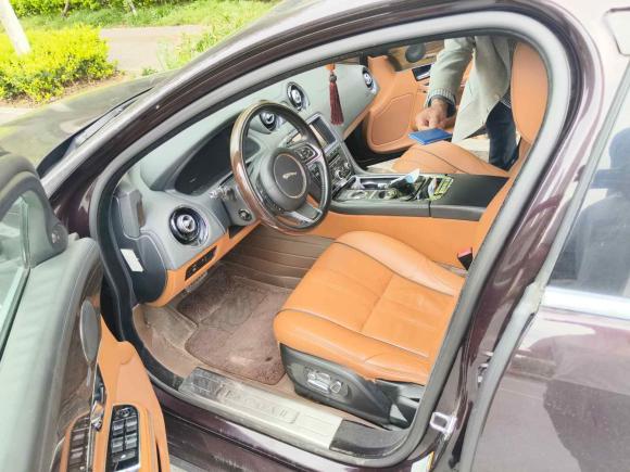 [金华·浙G] 二手捷豹捷豹XJ2013款 XJL 3.0 SC 全景商务版