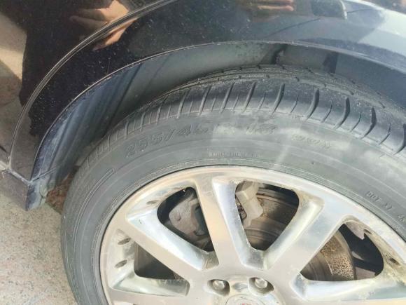 [上海·沪A] 二手凯迪拉克SLS赛威2011款 2.0T 豪华型