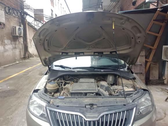 [广州·闽B] 二手斯柯达昕锐2015款 1.6L 手动智选型