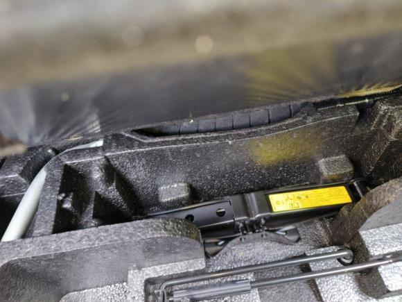 [上海·沪A] 二手大众朗逸2013款 改款 1.4TSI 手动舒适版