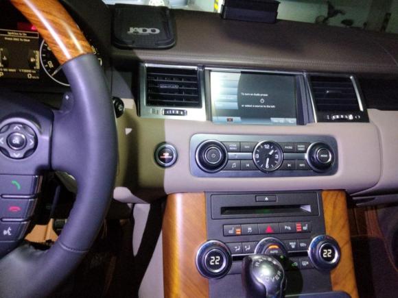 [南京·苏A] 二手路虎揽胜运动版2010款 5.0 SC V8 HSE