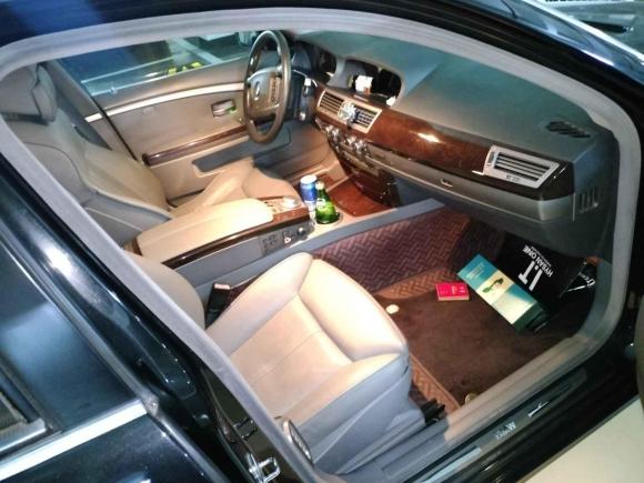 [上海·沪F] 二手宝马宝马7系2005款 740Li