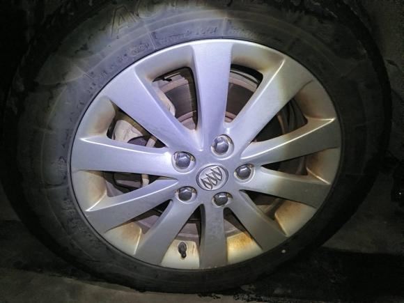 [济南·鲁A] 二手别克别克GL82014款 2.4L 经典版