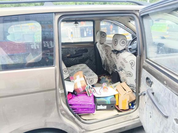 [青岛·鲁B] 二手五菱汽车五菱宏光2015款 1.5L S 基本型国V