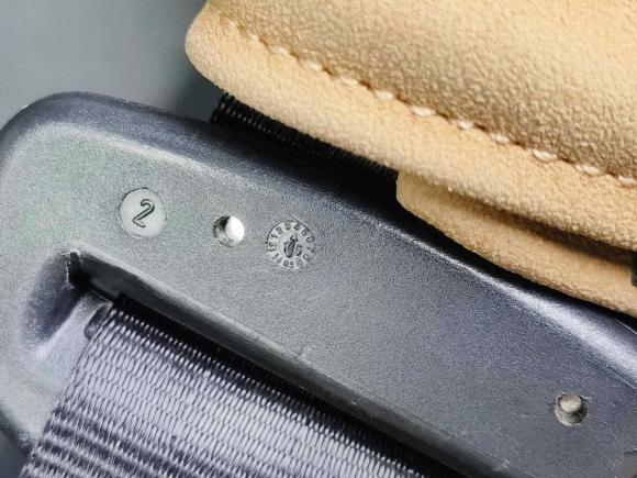 [深圳·粤B] 二手路虎揽胜极光2015款 2.0T 五门智耀版