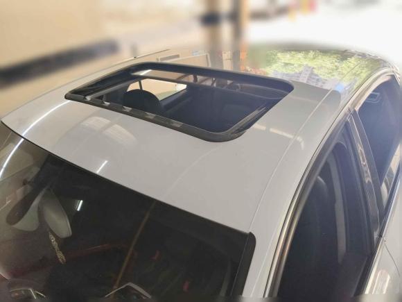 [武汉·鄂H] 二手奥迪奥迪A4L2016款 35 TFSI 典藏版 自动标准型