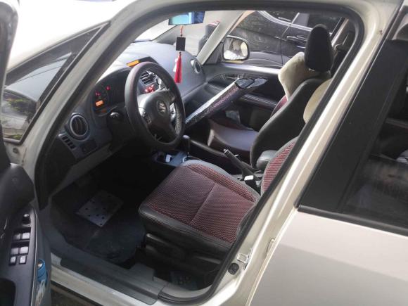 [上海·赣H] 二手铃木天语 SX42009款 两厢 1.6L 自动运动型