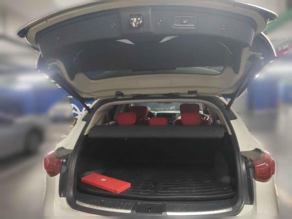 [上海·沪J] 二手英菲尼迪英菲尼迪QX702013款 3.7L 超越版