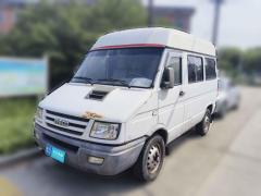 [上海·豫Q] 依维柯依维柯得意2017款 2.5T A35客车5-7座47Z5