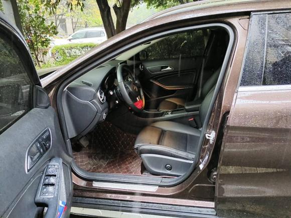 [成都·川A] 二手奔驰奔驰GLA2016款 GLA 200 时尚型