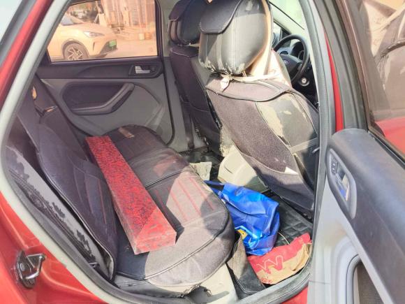 [无锡·苏B] 二手福特福克斯2013款 两厢经典 1.8L 自动基本型