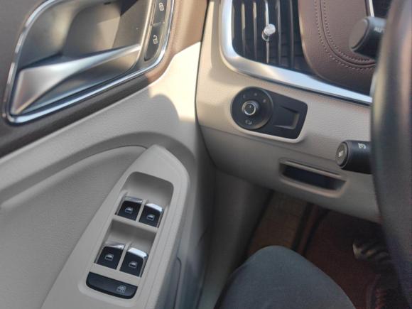 [上海·沪A] 二手荣威荣威RX5新能源2017款 eRX5 50T 混动互联尊荣旗舰版