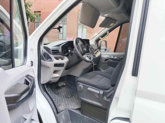 [成都·川G] 二手上汽大通MAXUS新途V902022款 2.0T AMT运杰前驱短轴中顶后单胎6座