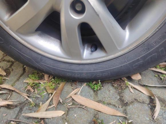 [苏州·苏E] 二手日产颐达2008款 1.6L 自动时尚型